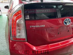 トヨタ プリウス