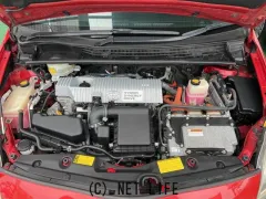 トヨタ プリウス