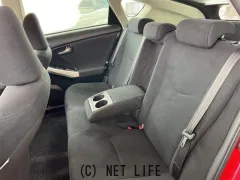 トヨタ プリウス