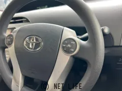 トヨタ プリウス