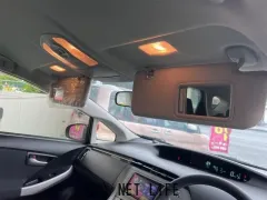 トヨタ プリウス