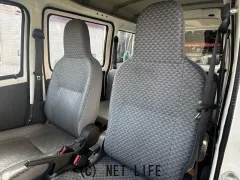 ダイハツ ハイゼットカーゴ