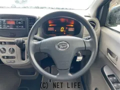 ダイハツ ミライース