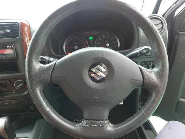 ハンドルの状態が悪いと運転に集中できませんよね。こちらの車、お気軽にお問い合わせください。 スズキ ジムニー