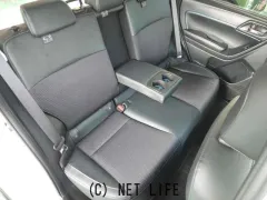 スバル フォレスター