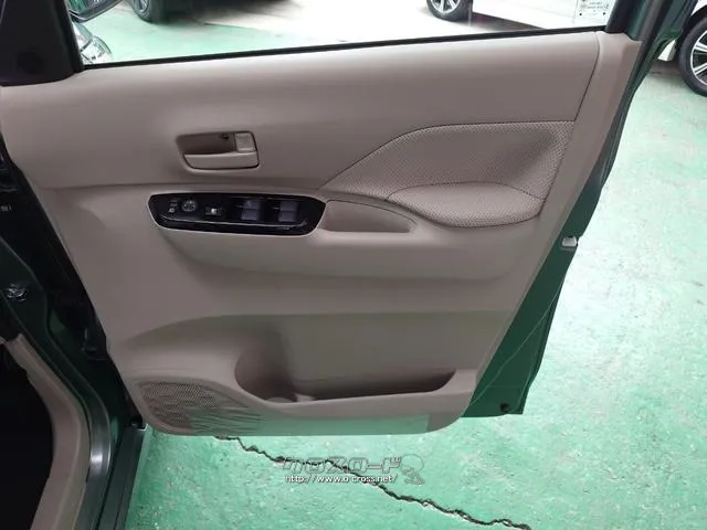 三菱 eKスペース