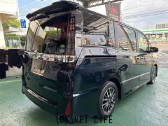 トヨタ ヴォクシー