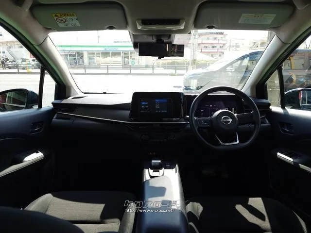 毎回座るフロントシート。運転席は必ず使用する部分ですので、座り心地が重要です! 日産 ノート