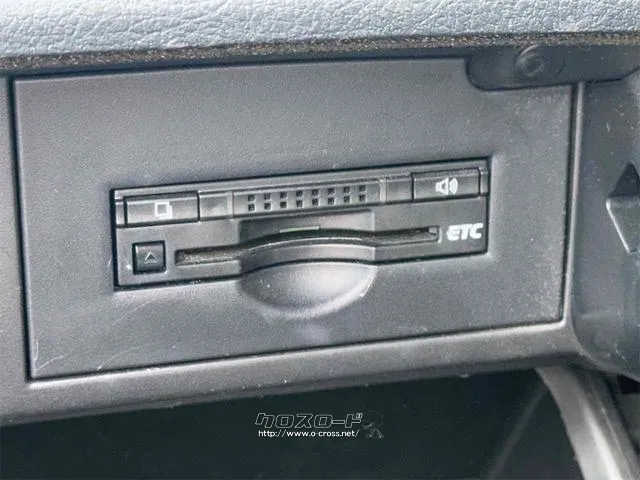 今では必需品のETCも付いております。高速道路での出入りもスムーズ。渋滞緩和にもなりエコにも繋がります。 トヨタ SAI