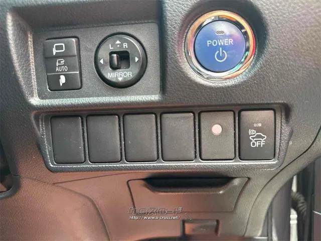 プッシュエンジンスタートシステム、エンジン始動・停止をワンタッチで行うことができます。 トヨタ SAI