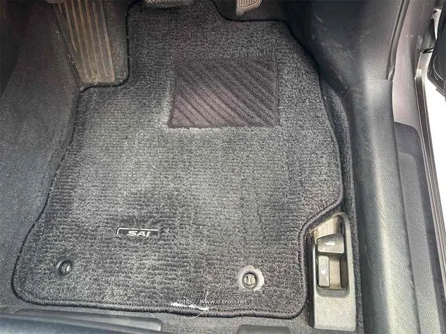 当店のお車をご覧いただきましてありがとうございます。お車についてのご質問やお見積りのご依頼、ご購入にあたってのご相談などお気軽にお問い合わせ下さい! トヨタ SAI