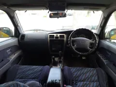 トヨタ ハイラックスサーフ