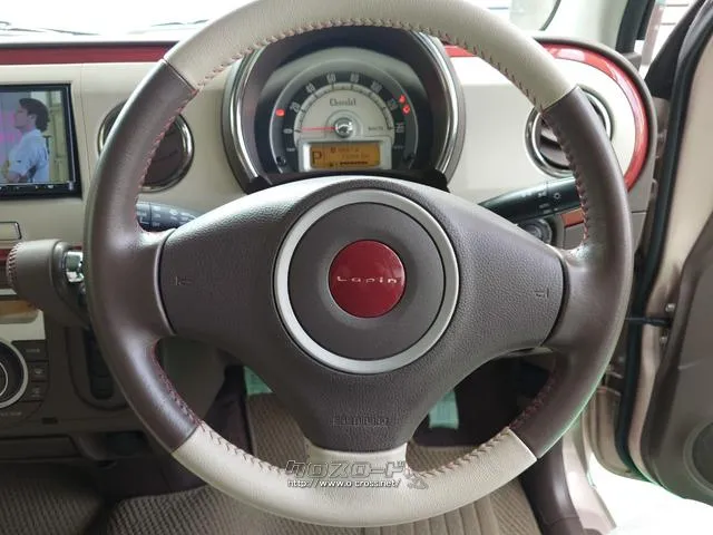 ハンドルの状態が悪いと運転に集中できませんよね。こちらの車、お気軽にお問い合わせください。 スズキ アルトラパン
