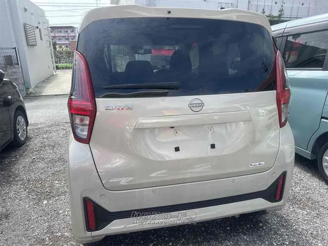 是非一度、実車を御覧ください。 日産 デイズ