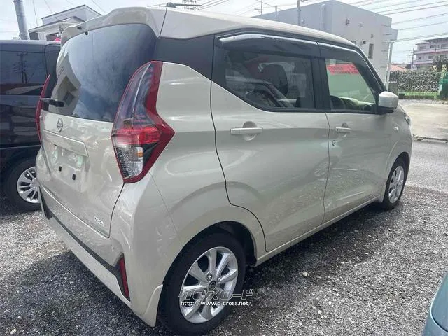 ご覧いただきありがとうございます♪気になったお車がありましたらお気軽にお電話をください♪ 日産 デイズ