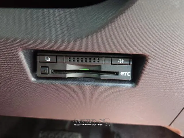今では必需品のETCも付いております。高速道路での出入りもスムーズ。渋滞緩和にもなりエコにも繋がります。 トヨタ アクア