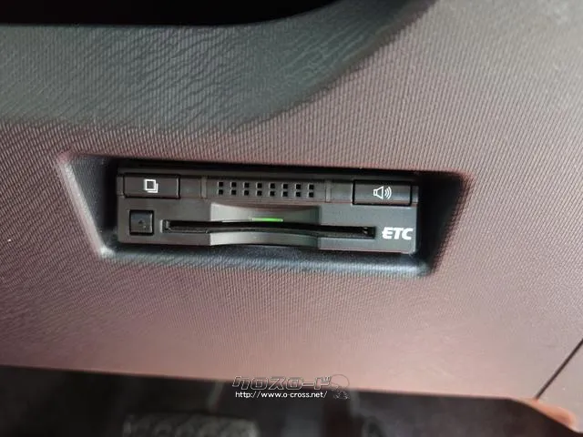 今では必需品のETCも付いております。高速道路での出入りもスムーズ。渋滞緩和にもなりエコにも繋がります。 トヨタ アクア