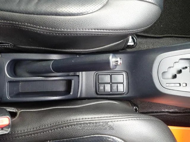 是非一度、実車を御覧ください。 トヨタ アクア