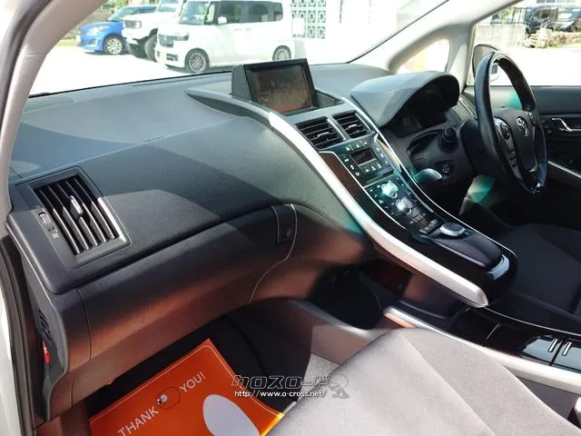 お車の知識がなくても大丈夫です!皆様のご来店をスタッフ一同、心よりお待ちしております。 トヨタ SAI