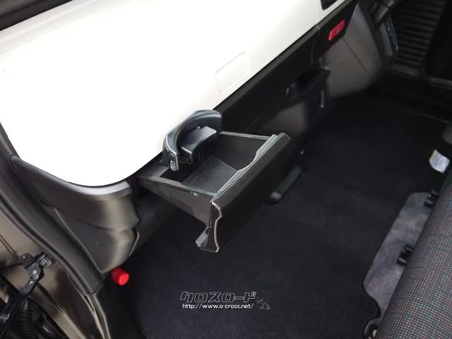 当店のお車をご覧いただきましてありがとうございます。お車についてのご質問やお見積りのご依頼、ご購入にあたってのご相談などお気軽にお問い合わせ下さい! スズキ スペーシア