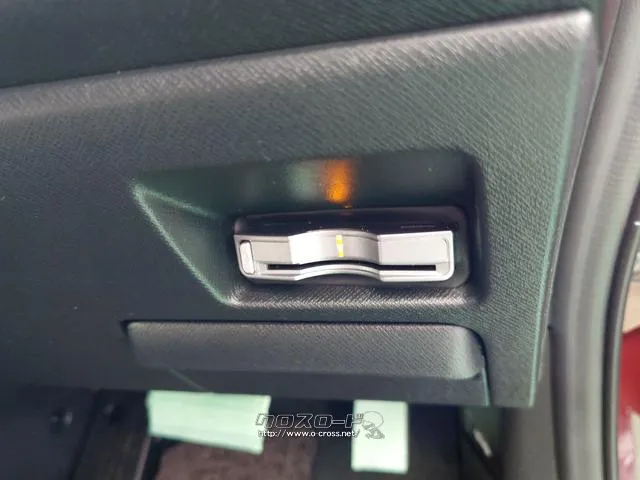 今では必需品のETCも付いております。高速道路での出入りもスムーズ。渋滞緩和にもなりエコにも繋がります。 ホンダ ステップワゴン
