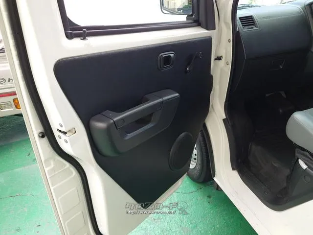当店のお車をご覧いただきましてありがとうございます。お車についてのご質問やお見積りのご依頼、ご購入にあたってのご相談などお気軽にお問い合わせ下さい! トヨタ ライトエースバン