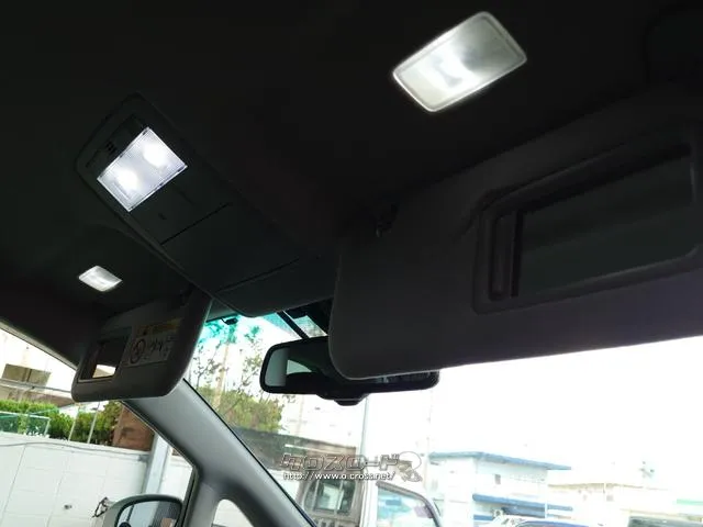 すぐにご来店頂けない場合や遠方にお住まいの方、車両状態の詳細が知りたい方はお気軽にご連絡下さい♪ トヨタ SAI