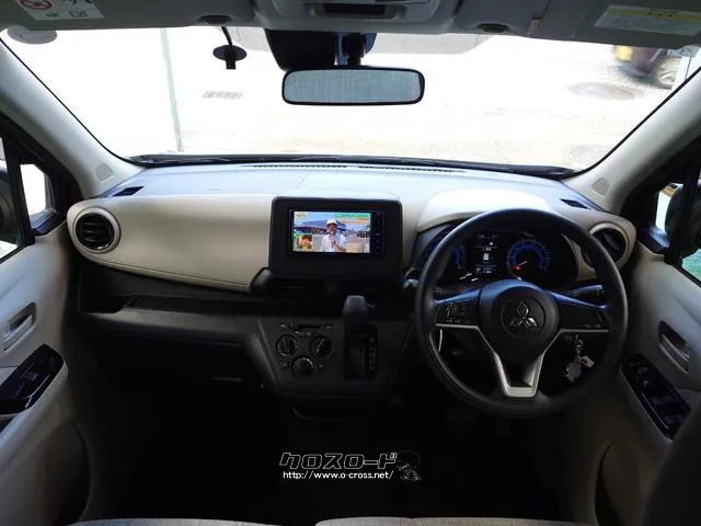 車を運転する際には運転席の存在は欠かせません。なのでしっかりとチェックしたいポイントですね。 三菱 eKワゴン