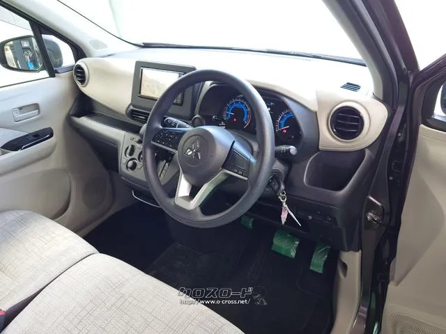 是非一度、実車を御覧ください。 三菱 eKワゴン