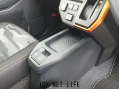 ダイハツ タフト