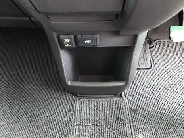 この度は当店のお車をご覧になっていただき、誠にありがとうございます。ぜひじっくりとご検討下さい。気軽にお問合せ・お見積りお待ちしております。 ホンダ ステップワゴン