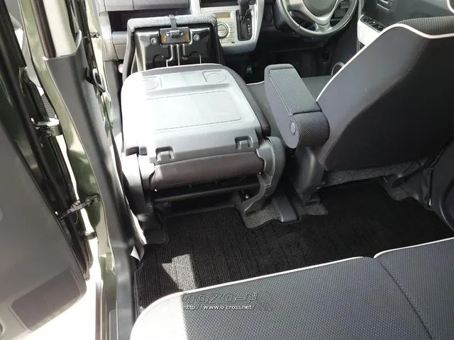 当店のお車をご覧いただきましてありがとうございます。お車についてのご質問やお見積りのご依頼、ご購入にあたってのご相談などお気軽にお問い合わせ下さい! マツダ フレアクロスオーバー