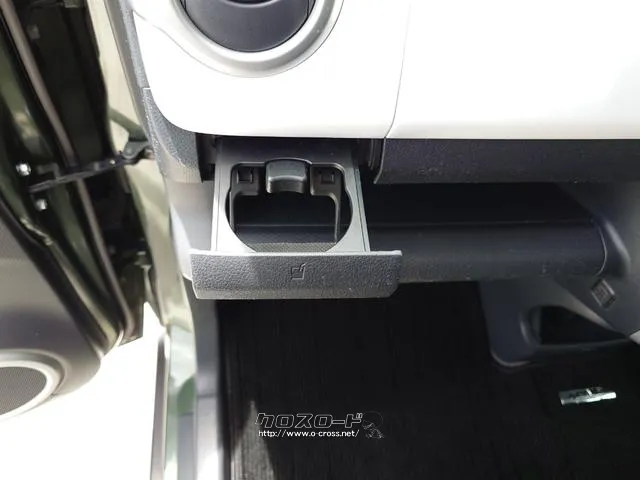 当店のお車をご覧いただきましてありがとうございます。お車についてのご質問やお見積りのご依頼、ご購入にあたってのご相談などお気軽にお問い合わせ下さい! マツダ フレアクロスオーバー