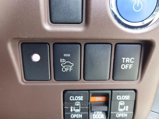 お車の知識がなくても大丈夫です!皆様のご来店をスタッフ一同、心よりお待ちしております。 トヨタ エスクァイア