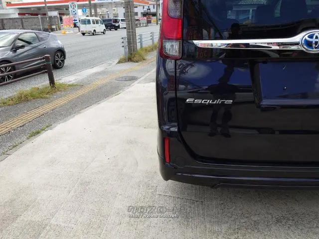 この度は当店のお車をご覧になっていただき、誠にありがとうございます。じっくり現車確認して頂けるよう、ご準備を致します! トヨタ エスクァイア