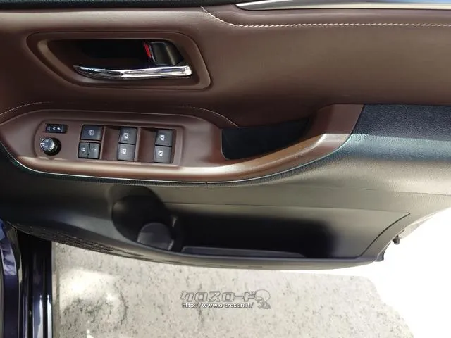 この度は当店のお車をご覧になっていただき、誠にありがとうございます。じっくり現車確認して頂けるよう、ご準備を致します! トヨタ エスクァイア