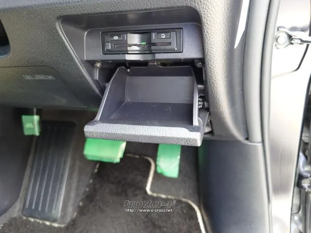 すぐにご来店頂けない場合や遠方にお住まいの方、車両状態の詳細が知りたい方はお気軽にご連絡下さい♪ トヨタ エスクァイア