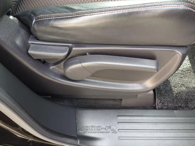 在庫確認などに関しては、お気軽にお問い合わせください。 日産 エルグランド