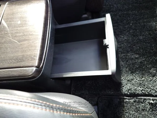 お車の知識がなくても大丈夫です!皆様のご来店をスタッフ一同、心よりお待ちしております。 日産 エルグランド
