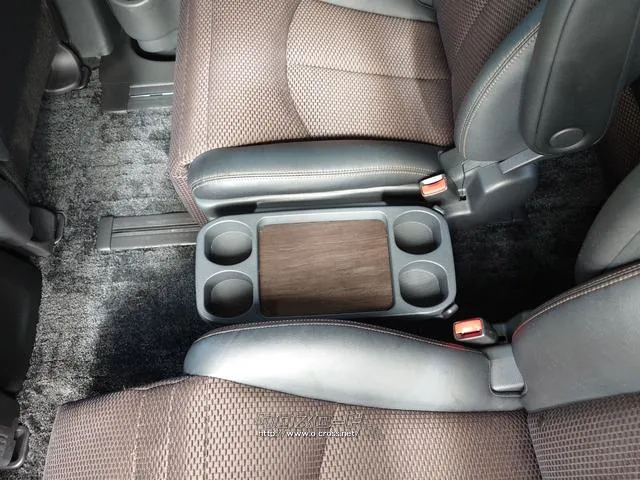 是非一度、実車を御覧ください。 日産 エルグランド
