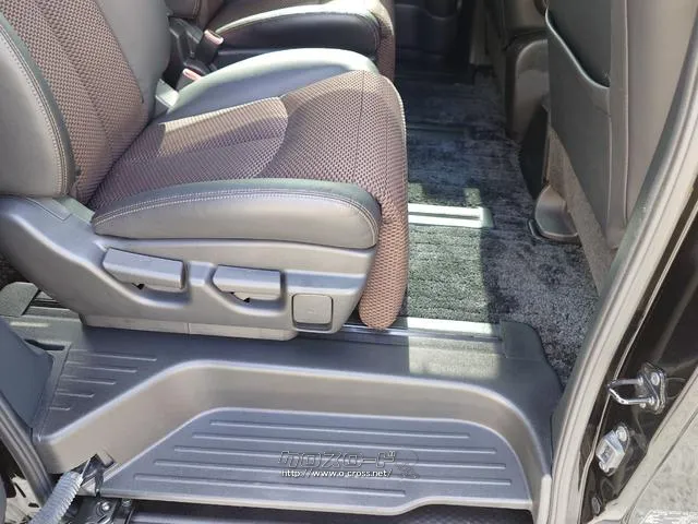 是非一度、実車を御覧ください。 日産 エルグランド