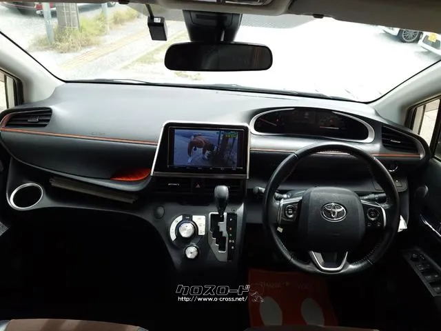 毎回座るフロントシート。運転席は必ず使用する部分ですので、座り心地が重要です! トヨタ シエンタ