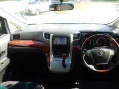 トヨタ ヴェルファイア