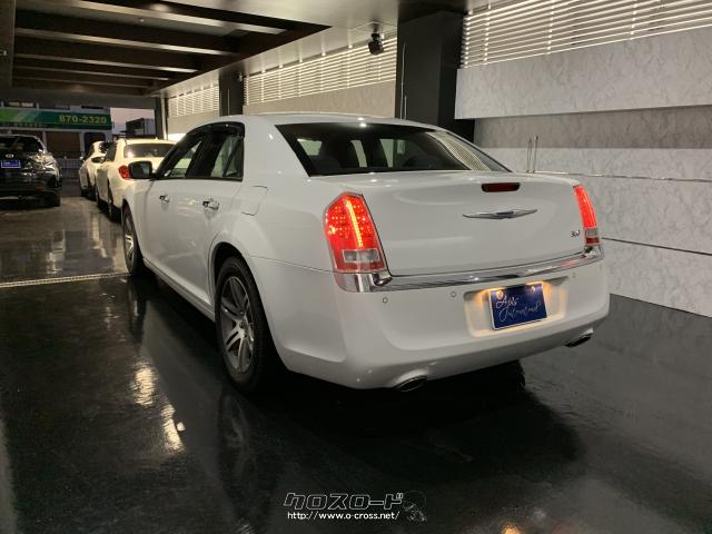 周囲の視線も集まります♪ クライスラー 300