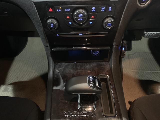 クライスラー純正オーディオ&シフトノブが個性的♪ クライスラー 300