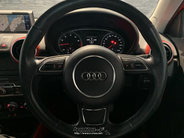 アウディのハンドルを握ってお洒落にドライブ♪ アウディ A1