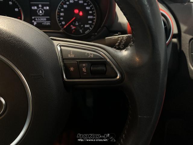 ナビ・オーディオ操作もステアリングスイッチ付きなので操作も楽々です♪ アウディ A1