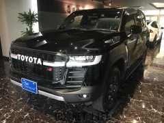 トヨタ ランドクルーザー300