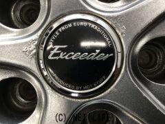 ホイール・タイヤ 17インチ中古エクシーダーE02 4本set新品タイヤ J64