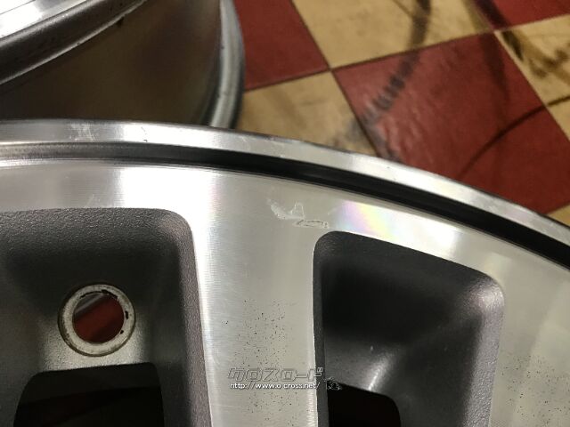 ホイール・15インチ中古170系クラウンロイヤル純正アルミ4本set J37